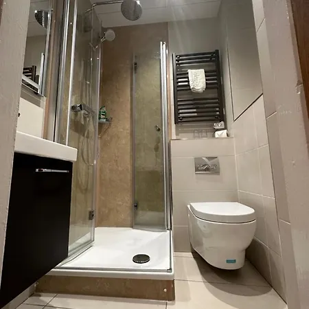 Vane House Couette-café 3*